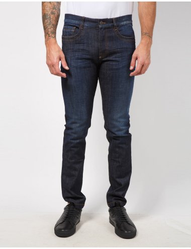 FW21 Jeans dalla linea Skinny