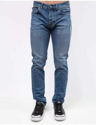 SS21 Jeans con scritta