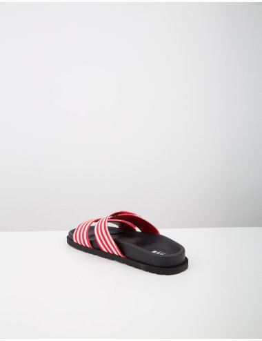 SS25 Slider con logo