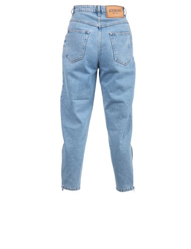 SS22 Jeans dalla linea a "Carota"