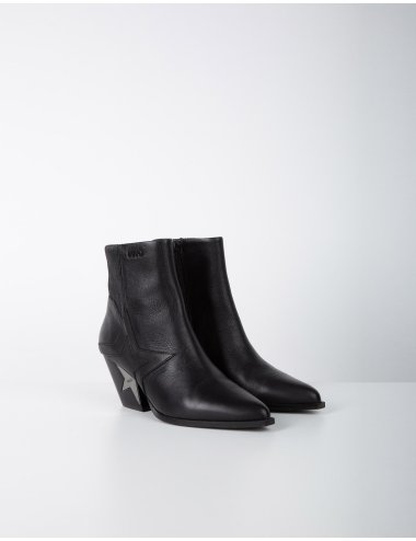 ELIDE 13 ANKLE BOOT
