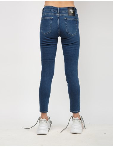 FW21 Jeans dalla linea "Skinny"